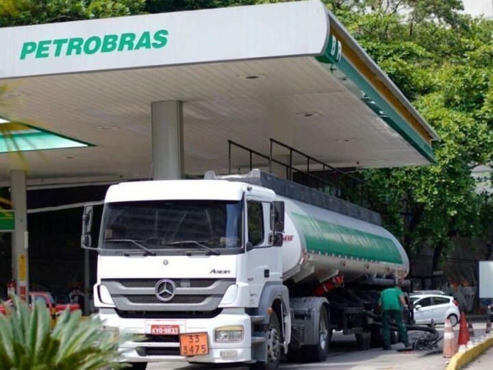 Petrobras adere à subvenção governamental para reduzir o preço de combustíveis