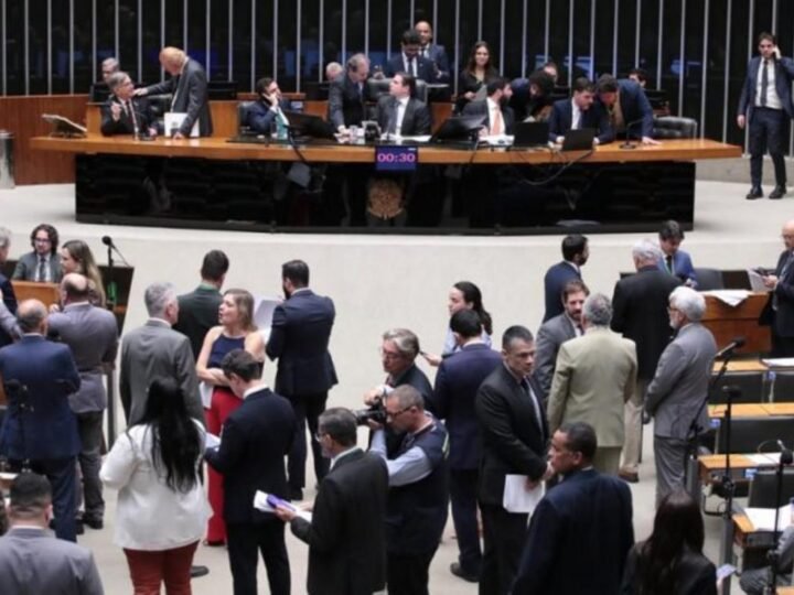 Projeto contra preços abusivos de combustíveis é aprovado na Câmara dos Deputados Projeto contra preços abusivos de combustíveis é aprovado na Câmara dos Deputados