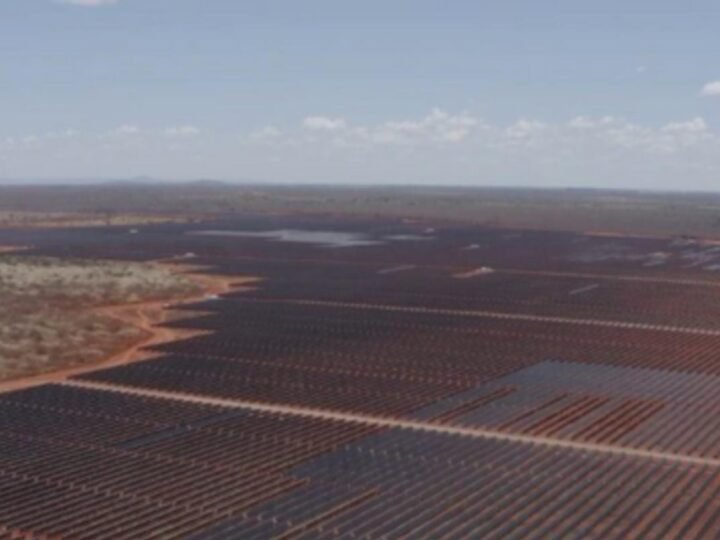 Vale inaugurou em Minas Gerais maior parque solar da América Latina Vale inaugurou em Minas Gerais maior parque solar da América Latina