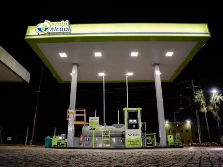 Ambipar transforma resíduos alimentares em etanol sustentável e inaugura posto inovador em São Paulo