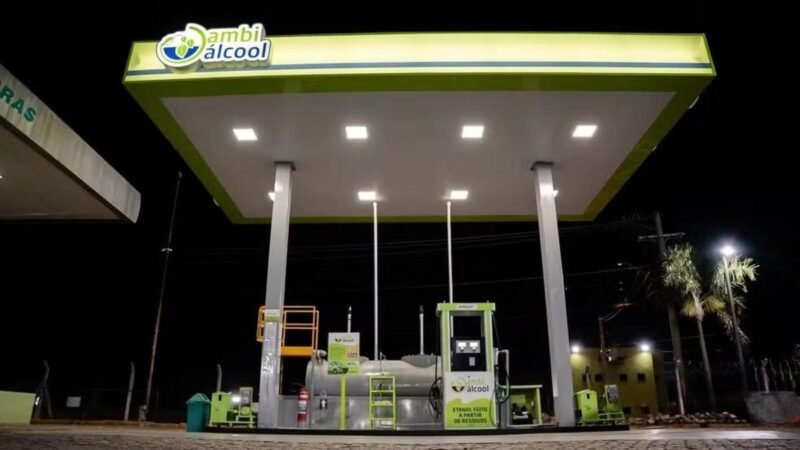 Ambipar transforma resíduos alimentares em etanol sustentável e inaugura posto inovador em São Paulo