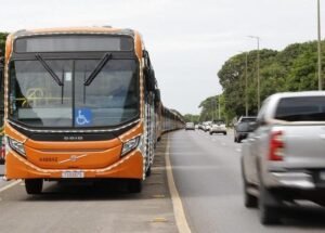 Empresa de ônibus do Distrito Federal assume compromisso com a sustentabilidade e inclusão social
