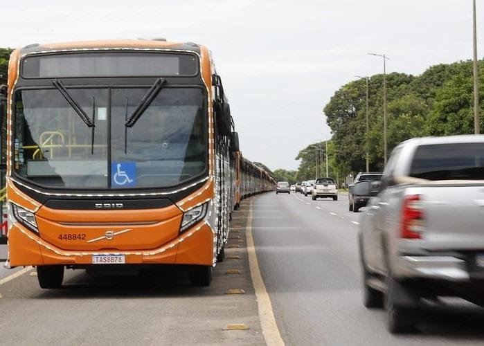 Empresa de ônibus do Distrito Federal assume compromisso com a sustentabilidade e inclusão social