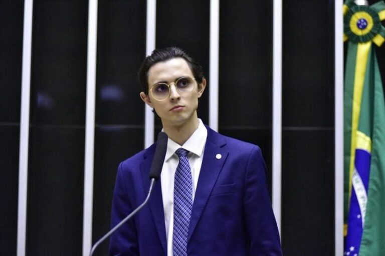 Fim das Câmaras Municipais: Vereadores Perdem Privilegios Salariais