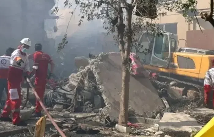 "O Fogo Contínuo: Como 100 Dias de Guerra no Oriente Médio Incendiaram a Economia Global"