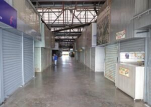 Shopping Popular se transforma em um mercado animado