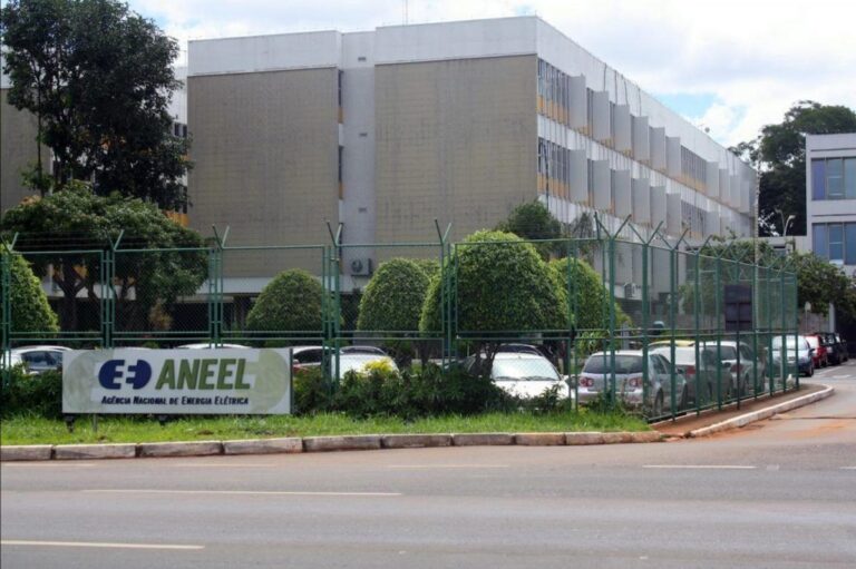 Aneel prevê reajuste tarifário de até R$ 2,3 bi nas contas de luz até 2027