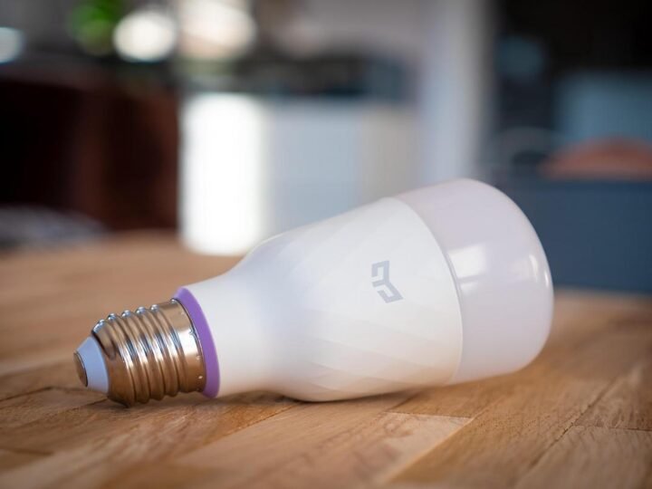 Celesc digitaliza energia em Florianópolis com 50% de medidores inteligentes