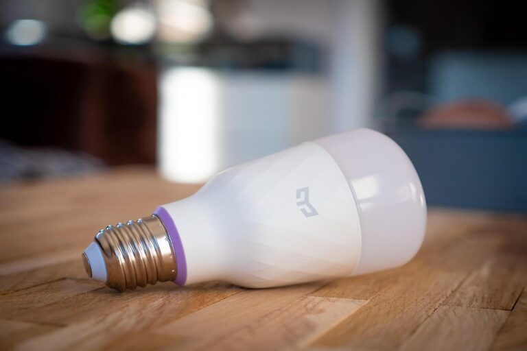 Celesc digitaliza energia em Florianópolis com 50% de medidores inteligentes