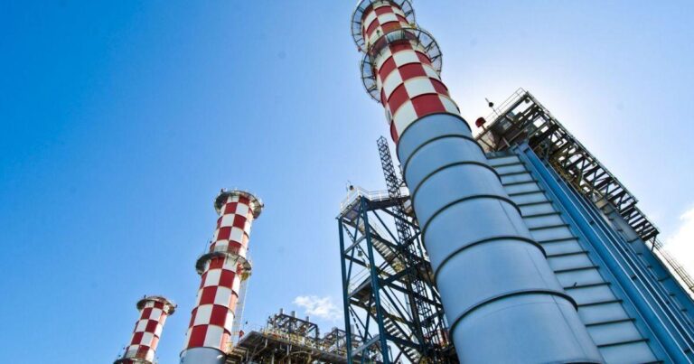 Justiça do DF indefere pedido para suspender leilão de capacidade energética.