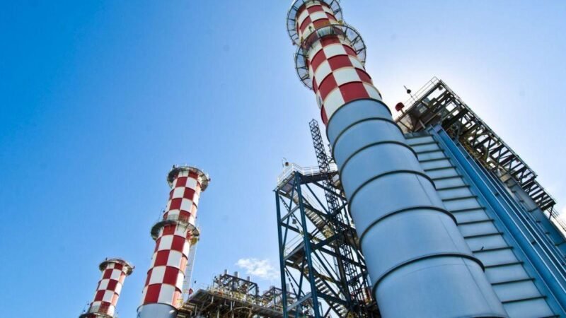 Justiça do DF indefere pedido para suspender leilão de capacidade energética.