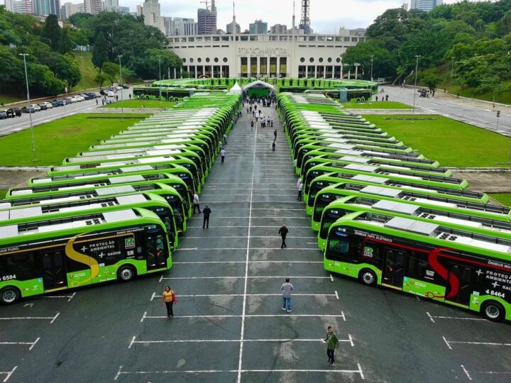 Ônibus elétricos com troca de baterias ganham força no transporte público Ônibus elétricos com troca de baterias ganham força no transporte público