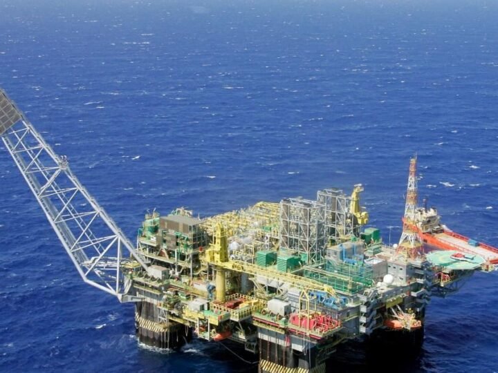 Produção de petróleo na Bacia de Campos cresce, mas permanece abaixo da média histórica