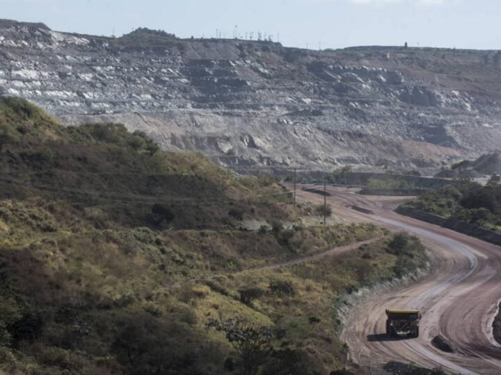 Vale prevê investimentos de R$ 13 bilhões em descarbonização e enfrentará custos de carbono em 2030 Vale prevê investimentos de R$ 13 bilhões em descarbonização e enfrentará custos de carbono em 2030