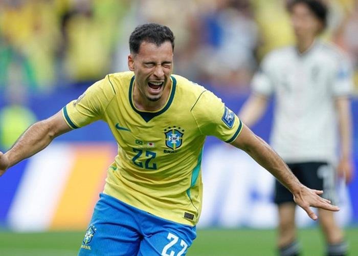 A Seleção Brasileira faz o varejo físico perder o compasso