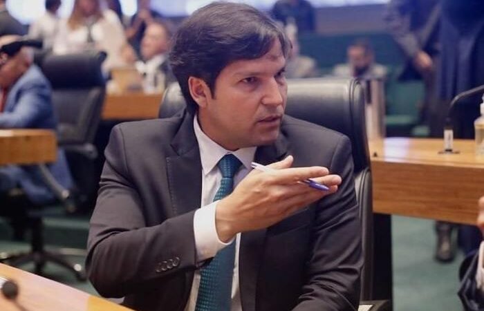 Copia Tolerante: Um Projeto de Tornozeleira Rosa para a Segurança e a Inclusão