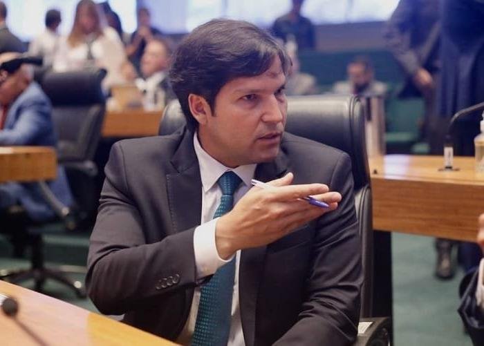 Copia Tolerante: Um Projeto de Tornozeleira Rosa para a Segurança e a Inclusão
