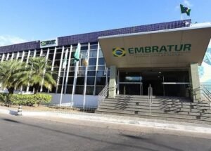Embratur é obrigada pela Justiça a divulgar salários detalhados dos funcionários.