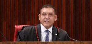 Mudanças no Radar das Eleições: TSE Reformula Pesquisas e Levanta Questões