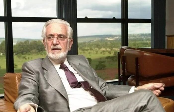 Octavio Gallotti, ex-ministro do STF, será enterrado nesta tarde.