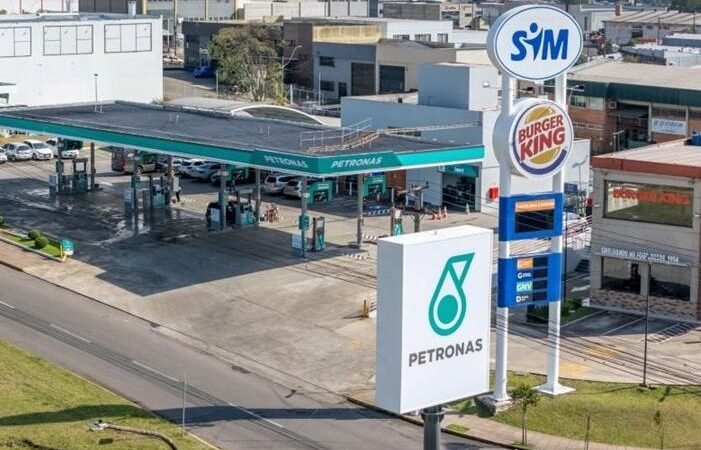Petronas anuncia expansão: 300 postos no Brasil até 2026