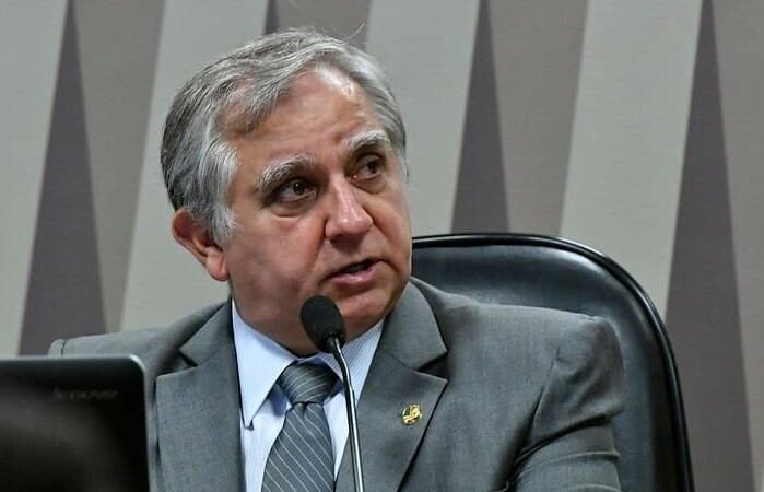 Senador Izalci Lucas aposta na política federal ao se candidatar à Câmara