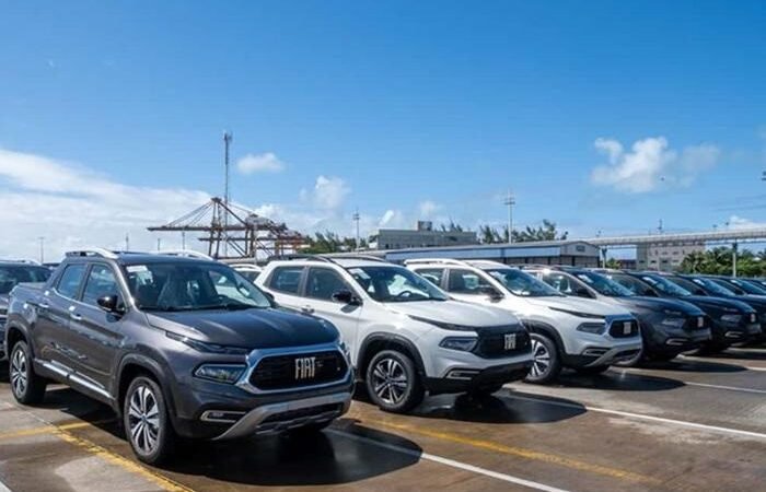 Stellantis confirma R$ 30 bilhões em investimentos e cria milhares de vagas de emprego