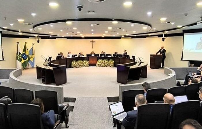Vaga de emprego: Nível Superior com Salário Até R$ 14.900,00