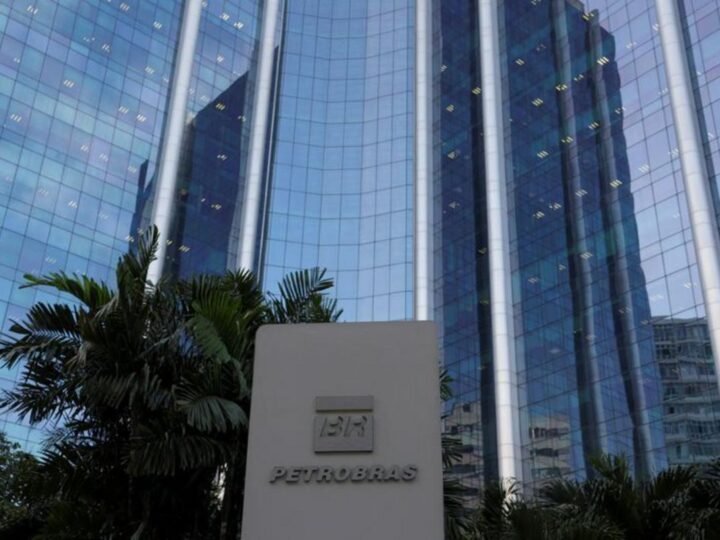 Acordo entre Petrobras e ANP prevê adequação de 335 poços marítimos em 10 anos Acordo entre Petrobras e ANP prevê adequação de 335 poços marítimos em 10 anos