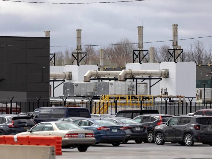 Amazon sofre aumento significativo em emissões de carbono devido a expansão de data centers e IA