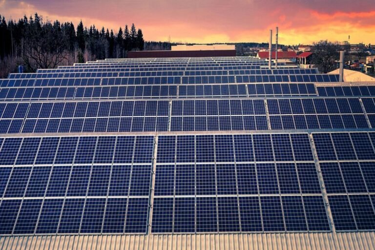 Aneel libera Petrobras para operar usina solar no complexo de Itaboraí