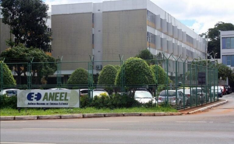 Aneel monitora Light após apagão que deixou quase 2 milhões sem energia no Rio