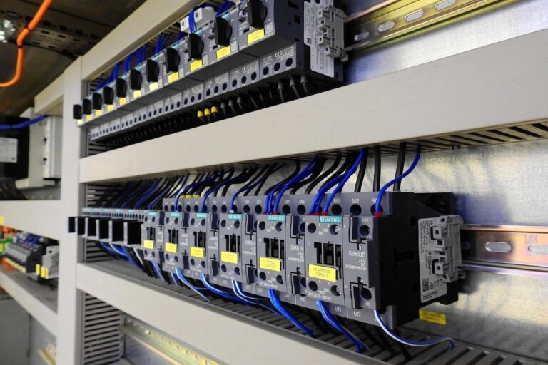 Aneel pune Electra com rescisão de contratos e protege pequenas distribuidoras