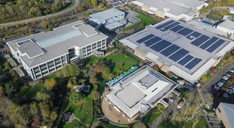 Data Centers impulsionam expansão de energia solar e eólica para IA até 2030