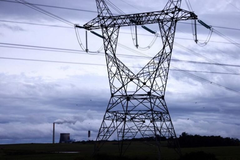 Geração de energia pode sofrer cortes de 40 GW por sobreoferta entre 2027 e 2030