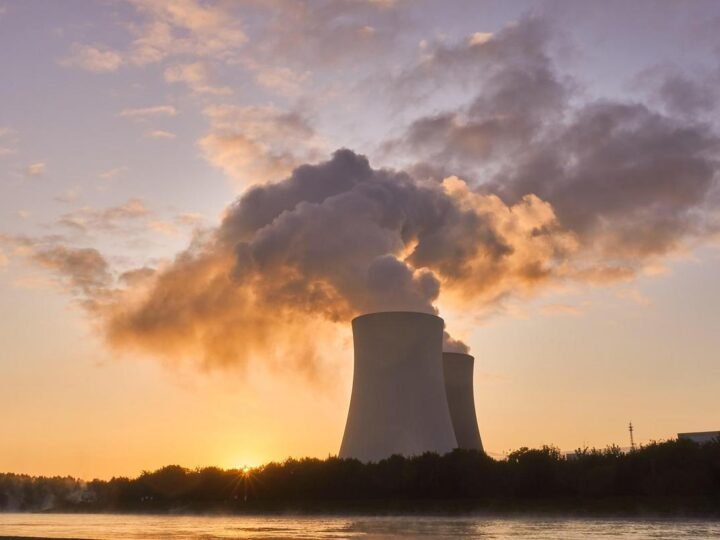 Governo lança grupo de trabalho para avaliar uso de urânio em defesa e energia Governo lança grupo de trabalho para avaliar uso de urânio em defesa e energia