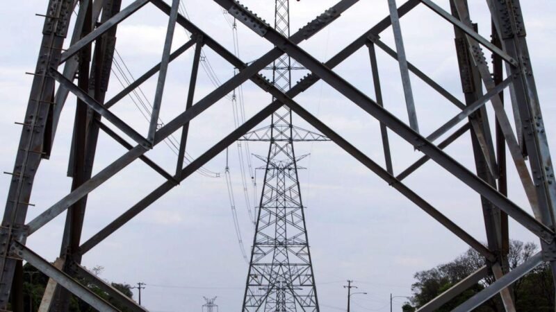 ISA Energia fixa R$27,00 por ação na oferta primária que arrecada quase R$1,20 bilhão