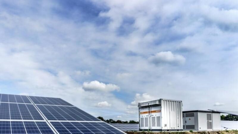 Mercado de armazenamento de energia acelera no Brasil e amplia nova etapa da transição energética