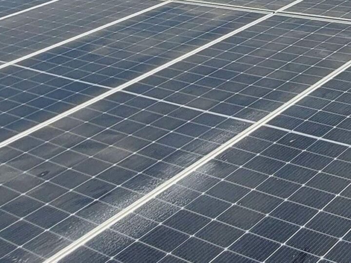 Municípios de São Paulo recebem apoio para usinas de energia solar em prédios públicos