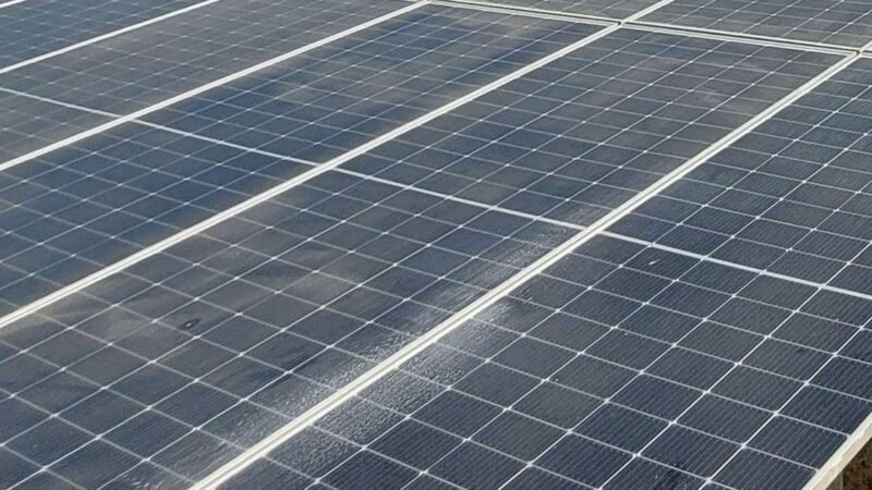 Municípios de São Paulo recebem apoio para usinas de energia solar em prédios públicos