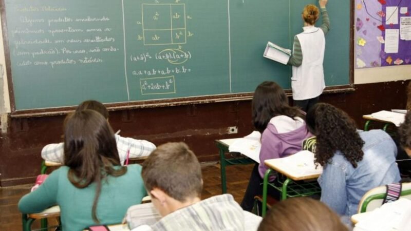 Novo piso salarial para professores se destaca entre aprovações educacionais da Câmara
