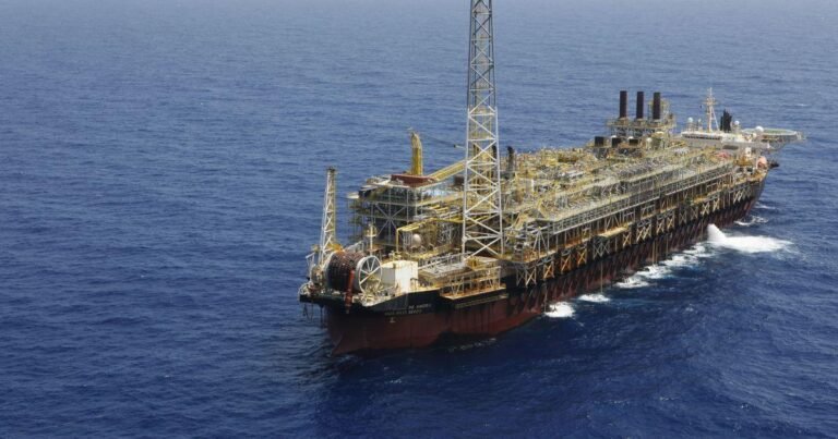 Petrobras registra pico de produção e exportações saltam no segundo trimestre 2026