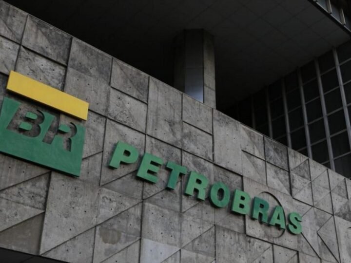 Recontratação de Trabalhadores da Petrobras e Dataprev é Discutido na Câmara