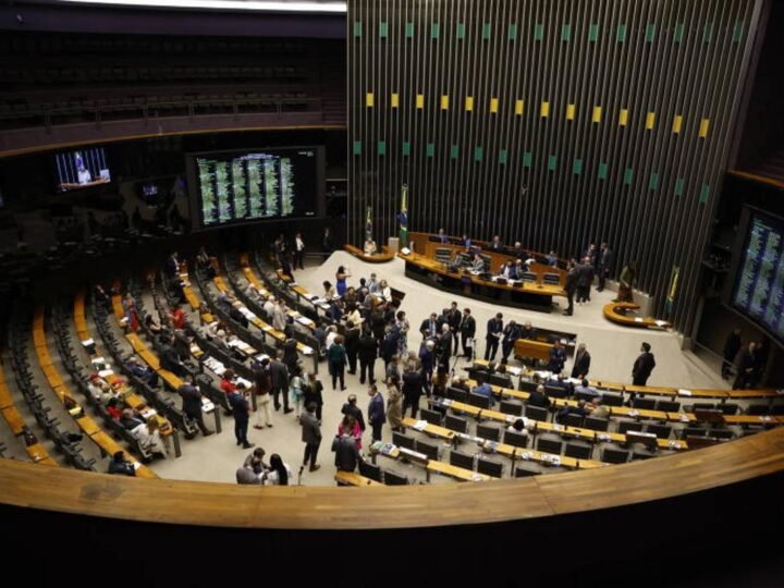 Responsabilidade Sem Fronteiras: PLP 100 Pesa pela Transparência no Setor Elétrico