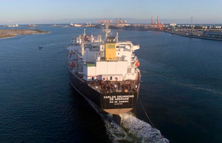 Transpetro inicia uso de combustível renovável em navio na Roterdã