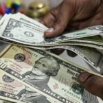 Ibovespa emenda oitava queda consecutiva e dólar atinge maior valor desde janeiro