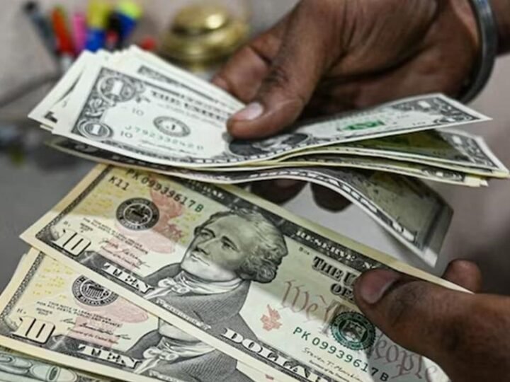 Ibovespa emenda oitava queda consecutiva e dólar atinge maior valor desde janeiro