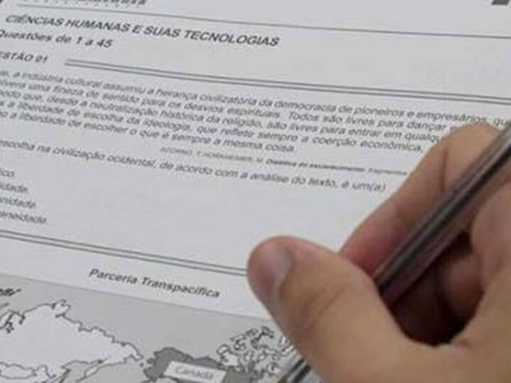 Inscritos no Encceja 2026 realizam provas neste domingo em todo o Brasil