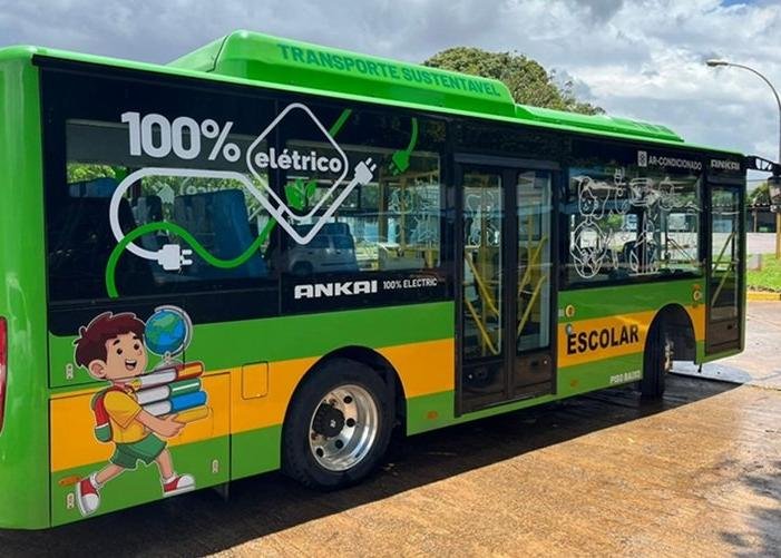 Ônibus elétricos conquistam mais ruas de Brasília