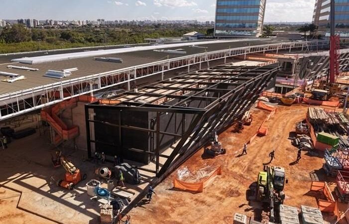 ParkShopping entrega chaves de nova expansão a lojistas